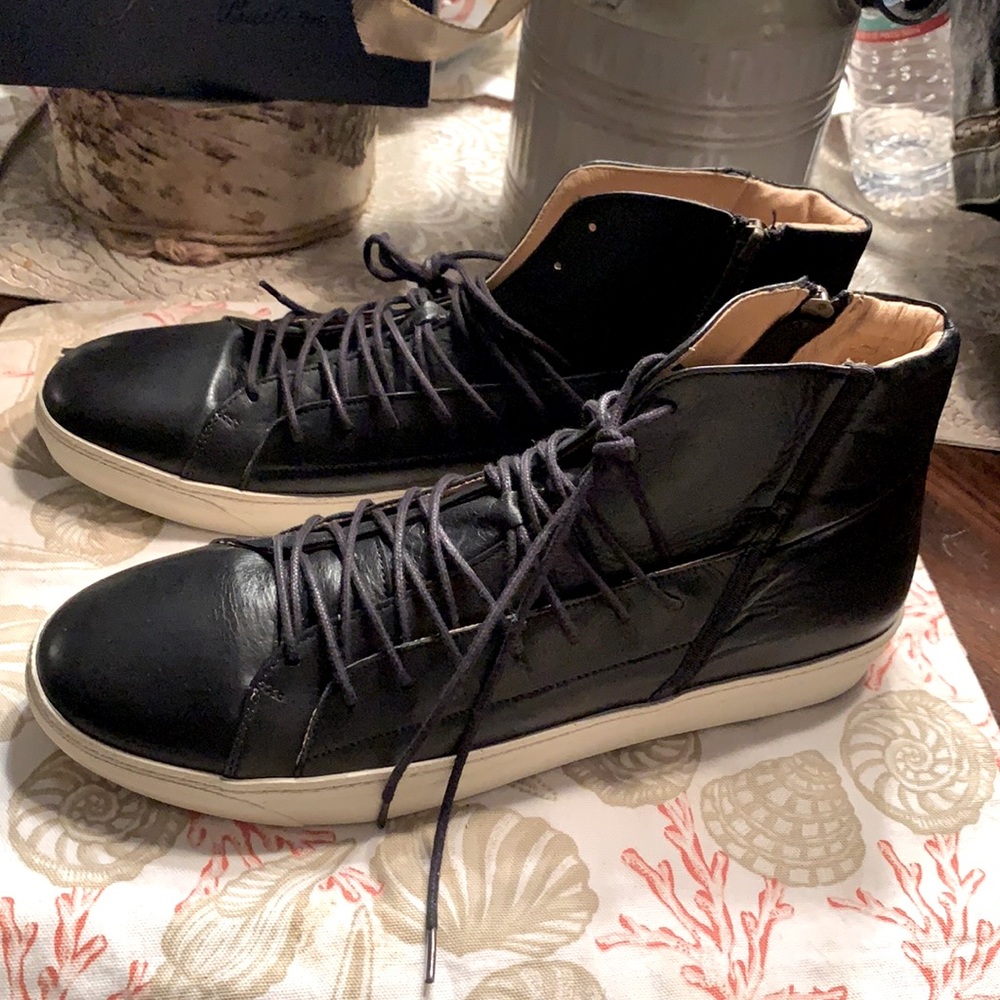 H( HUDSON)London Mens Sneaker Shoes size 44  US size 11 NWOT